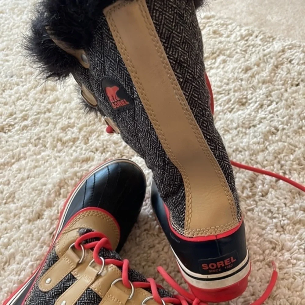 Sorel Joan Of Artic Boots​